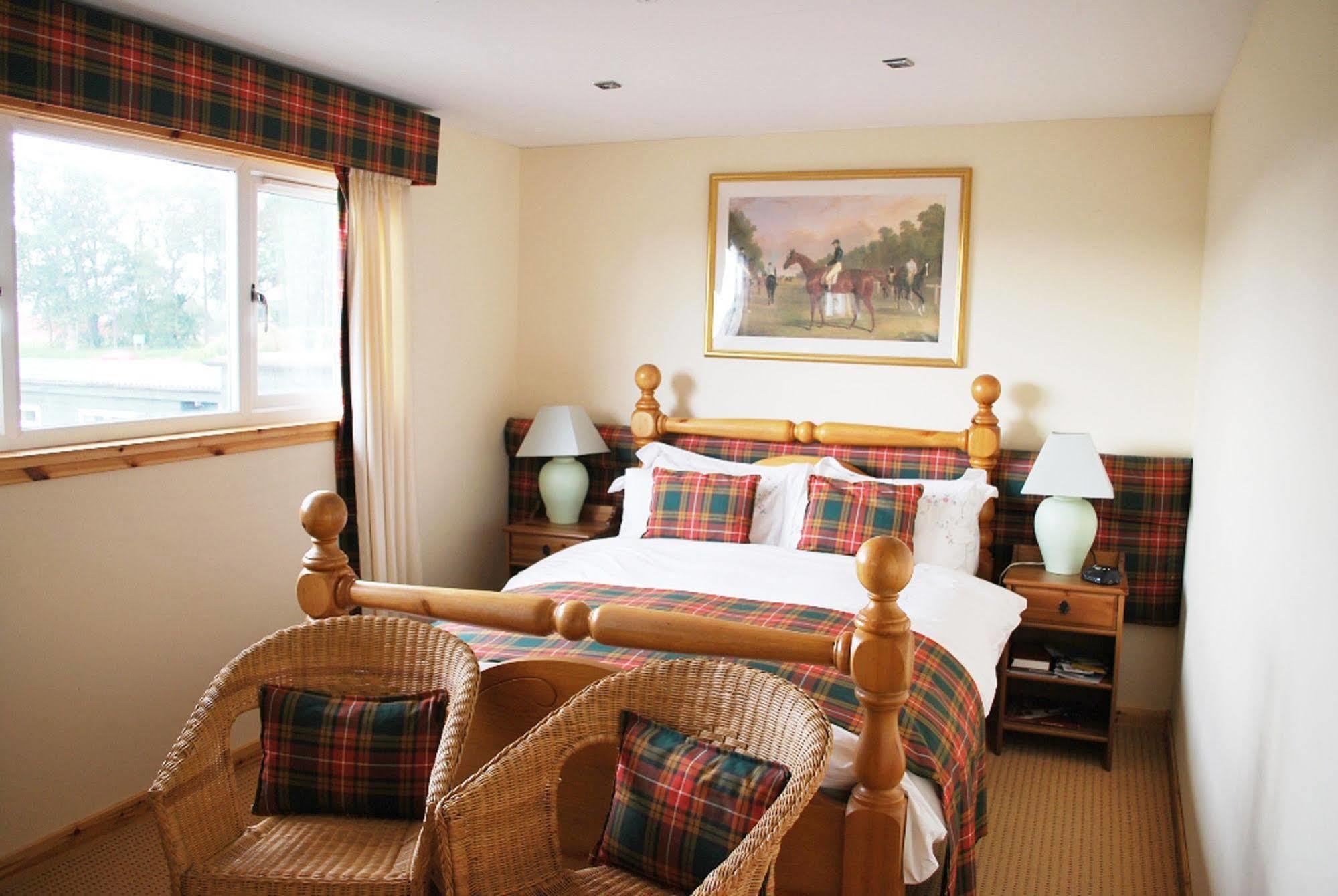 Scottish Equi B&B Lanark Exterior photo